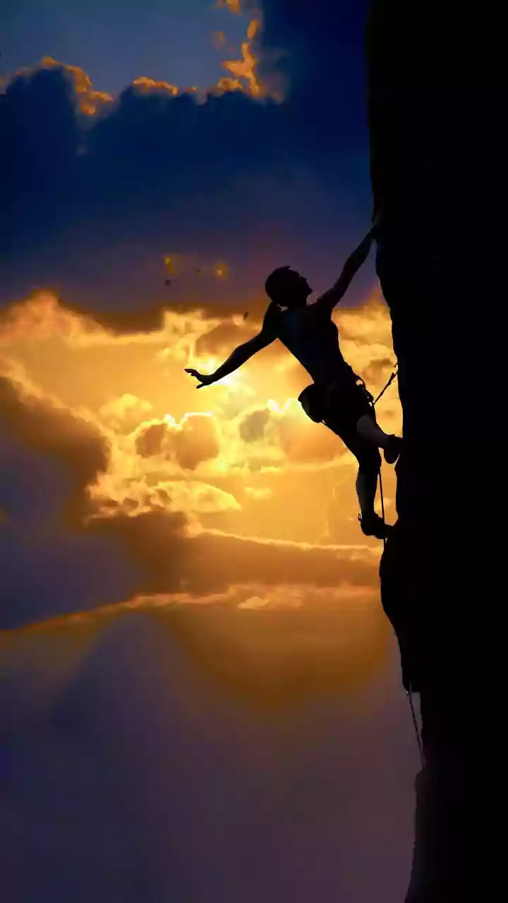 Boost Your Boss Status: 10 Lifestyle Hacks for Career Climbers