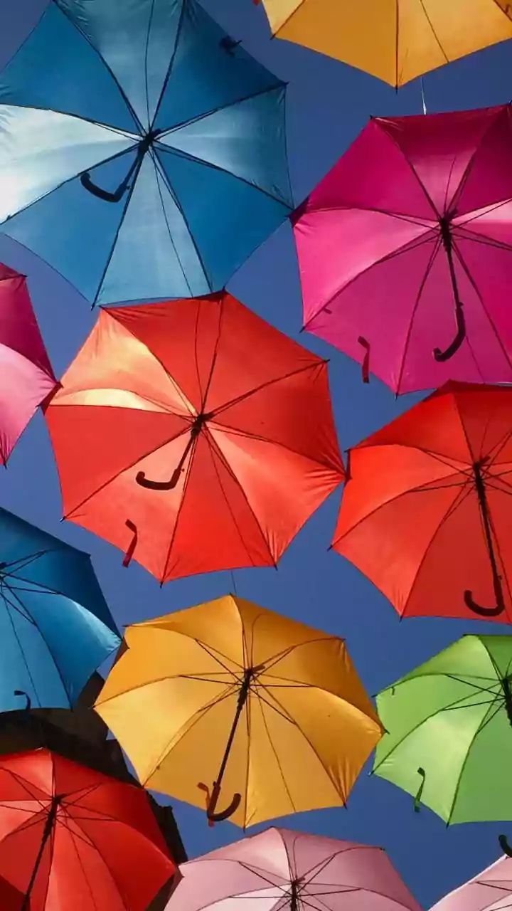 Optical Illusion Personality Test: Stars, City, or Umbrella? Uncover Your Inner Traits!
