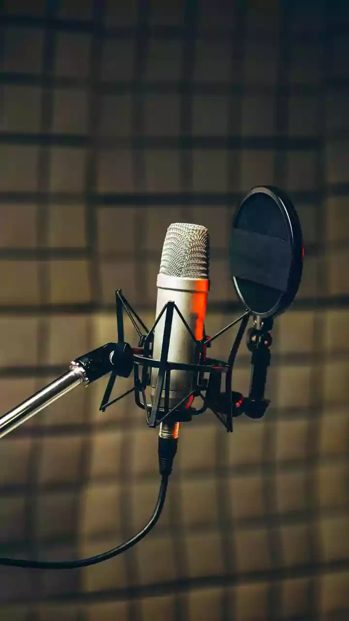 Why AI Voice Recorders Are Replacing Traditional Notebooks Across Indian University Campuses