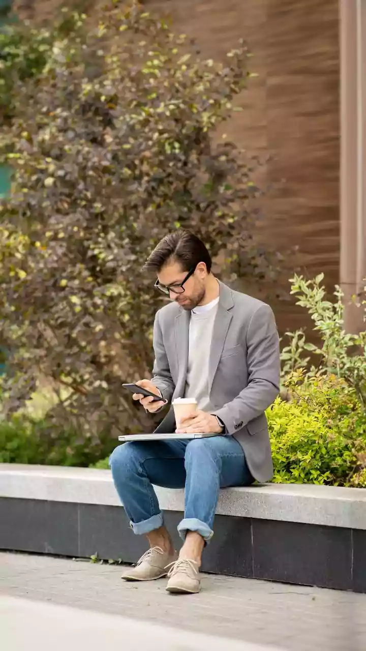 Why On-Device AI Writing Assistants Are Becoming Popular Among Security-Minded College Students