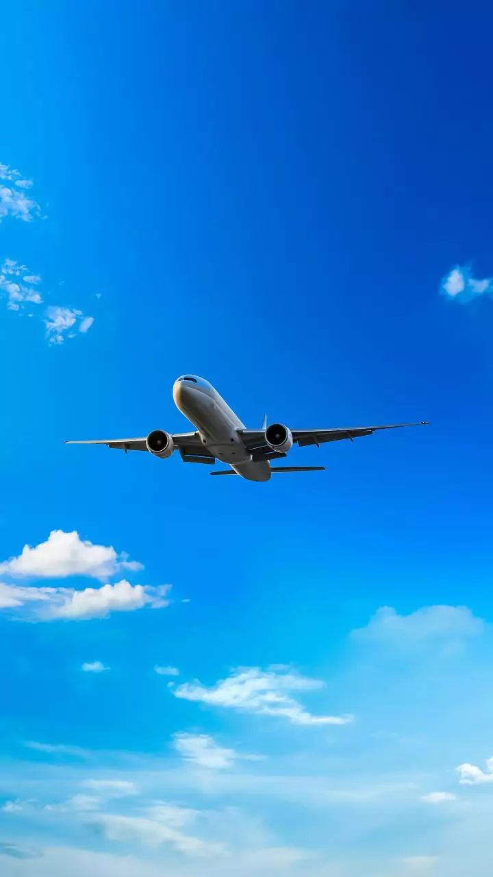 AI Returns 5 Leased Planes to Delta by 2026