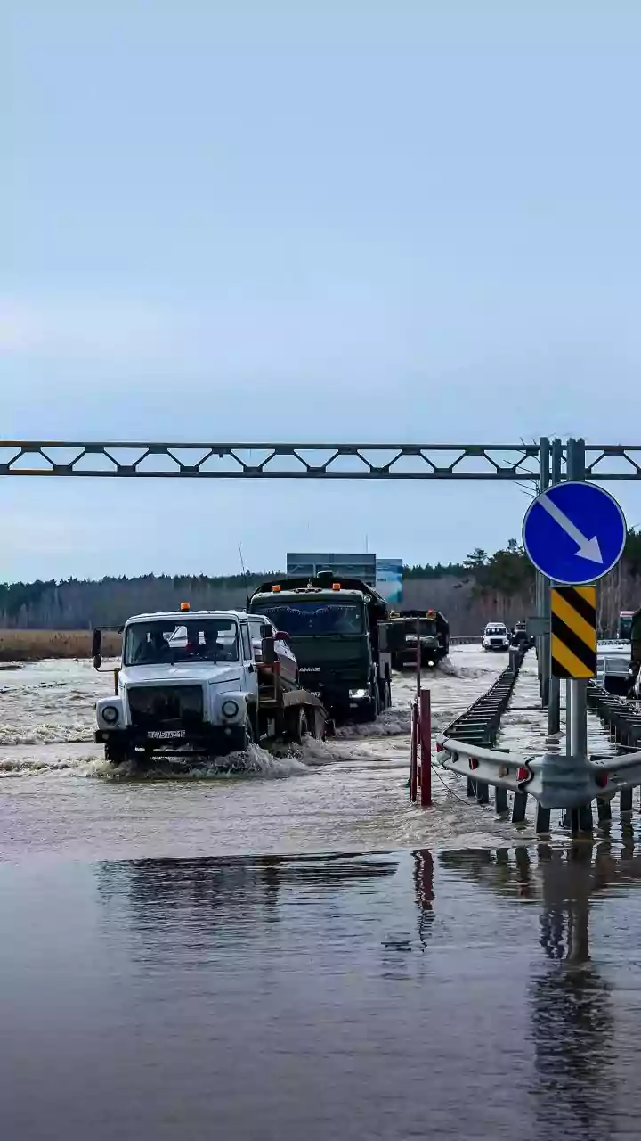 Heavy Rainfall Alerts Enforced: How Cyclone Arnab Disrupts Interstate Road Connectivity
