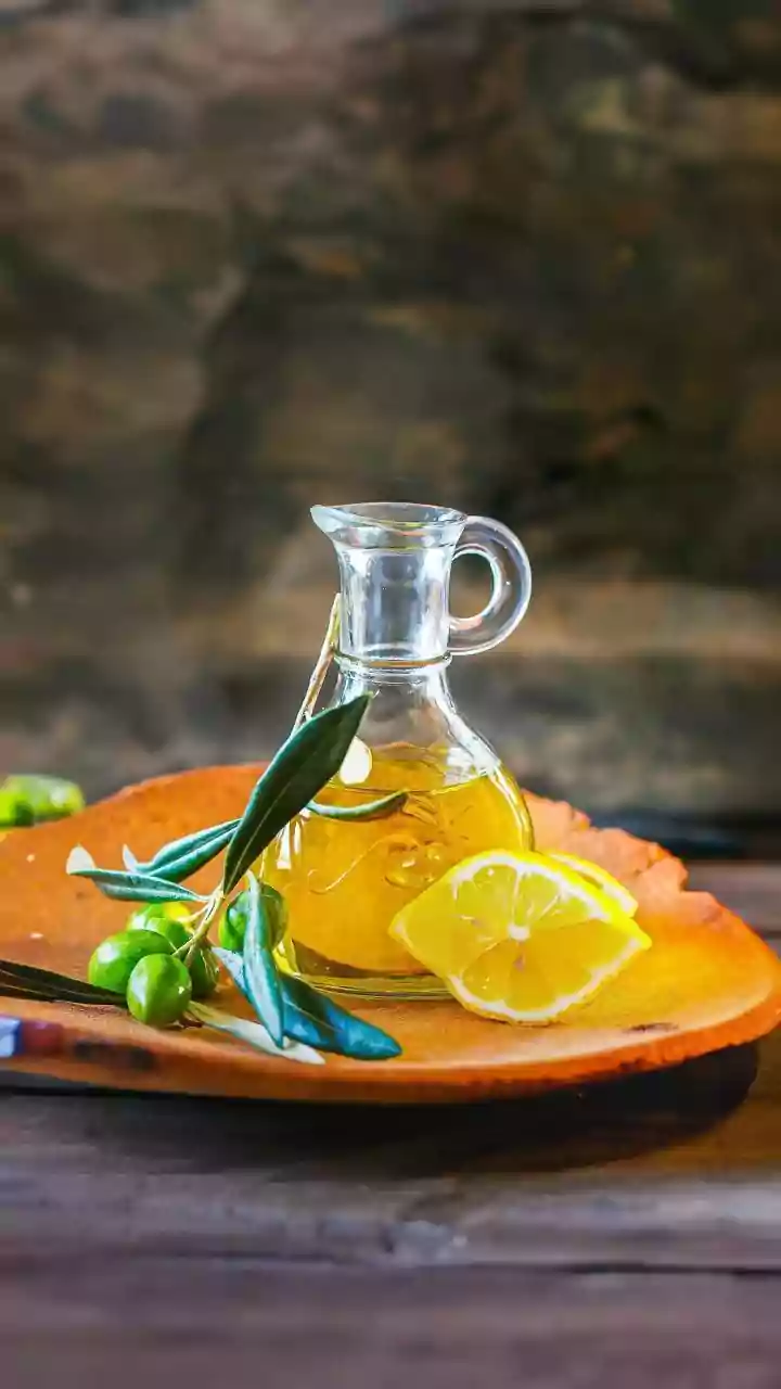 Viral Lemon Olive Oil Shot: Unpacking the Claims for Glowing Skin & Gut Health