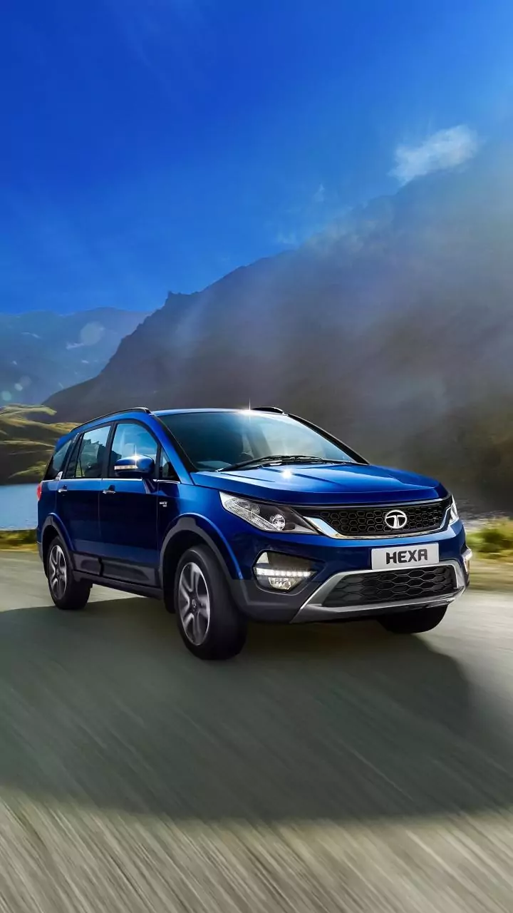 Passenger vehicle dispatches rise 19 pc YoY in Nov as demand remains strong: SIAM