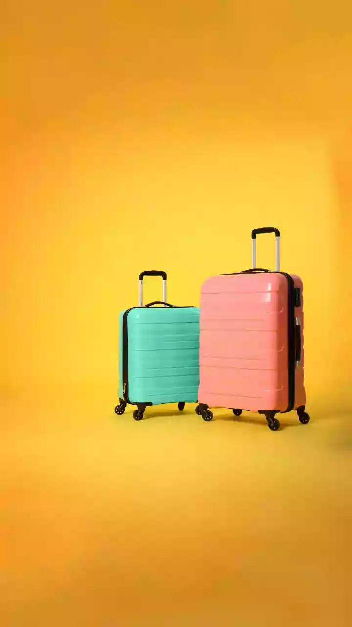 Smart Luggage Tricks Help You Fit Four Days Of Clothing In Hand Luggage