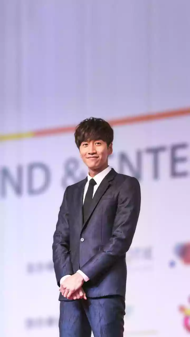 Lee Kwang Soo to Host Kim Woo Bin's Wedding