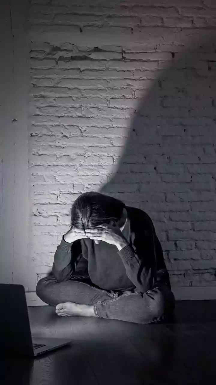 ADHD in Adults: 10 Undeniable Signs You Might Be Experiencing It