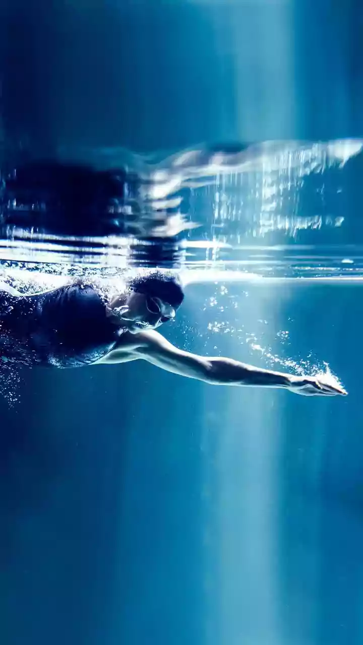 How Cold Water Hydrotherapy Improves Focus And Helps Manage Daily Stress Levels
