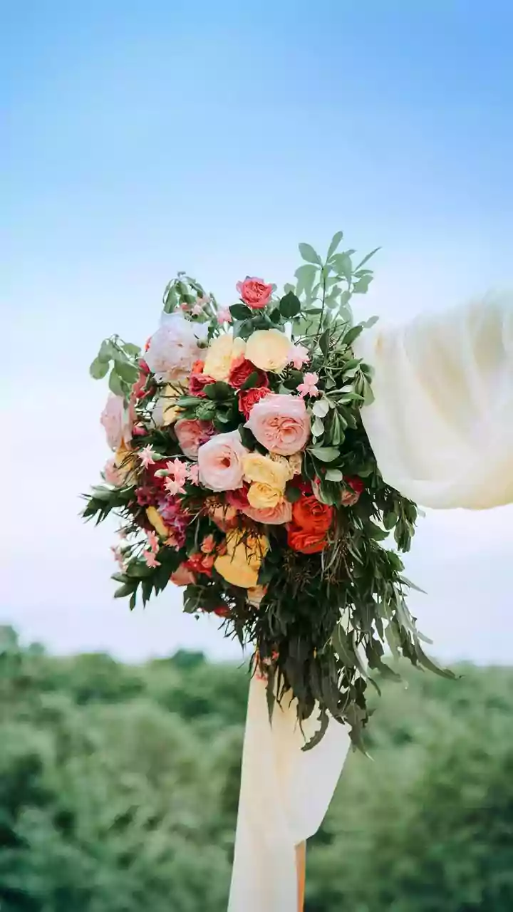 Casamento 2026: 7 tendências de arranjos florais que vão dominar as cerimônias