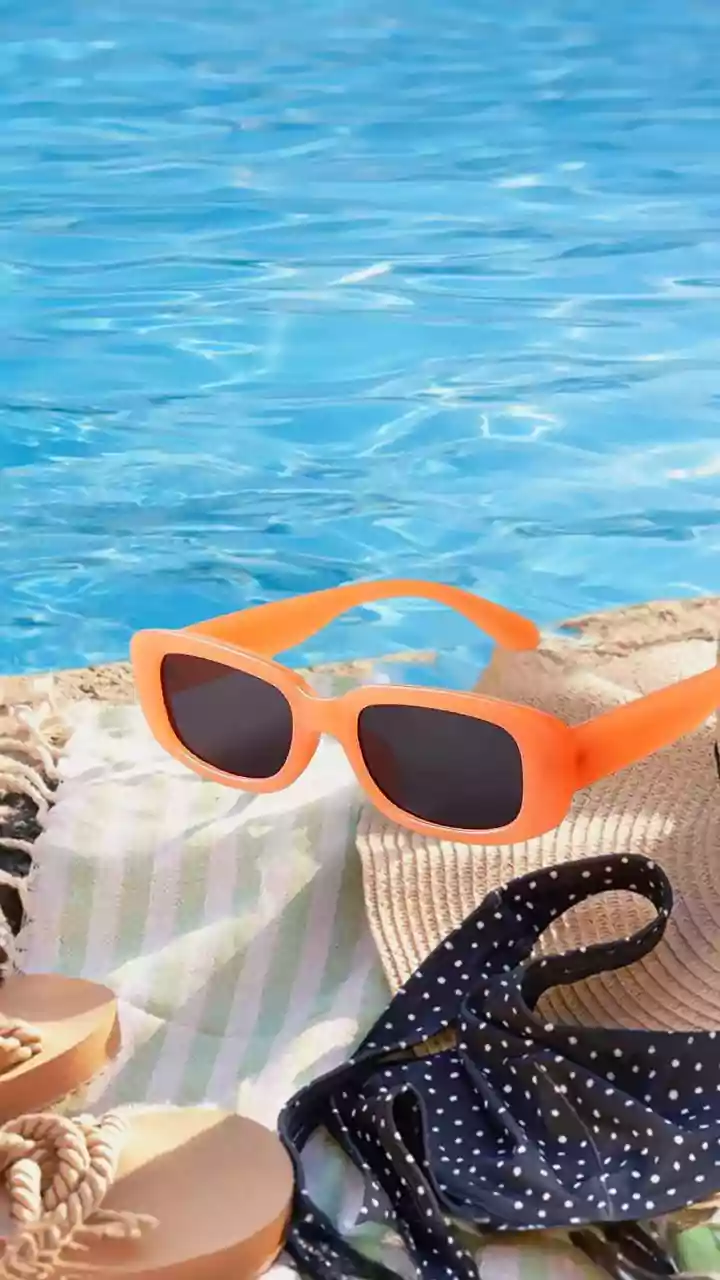 Neighborhood Pool Parties Keep Furry Friends Safe From Heat