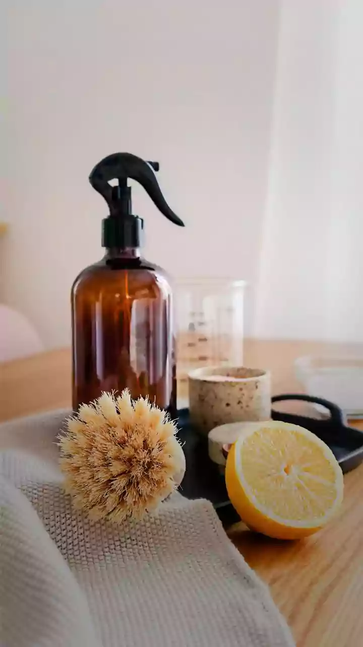 Make Homemade Citrus-Peel Enzyme Cleaners For Zero-Waste Maintenance