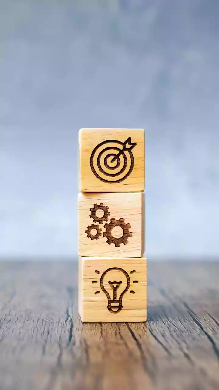 April 22, 2026: Your Career Forecast - Navigate Success, Challenges & Breakthroughs