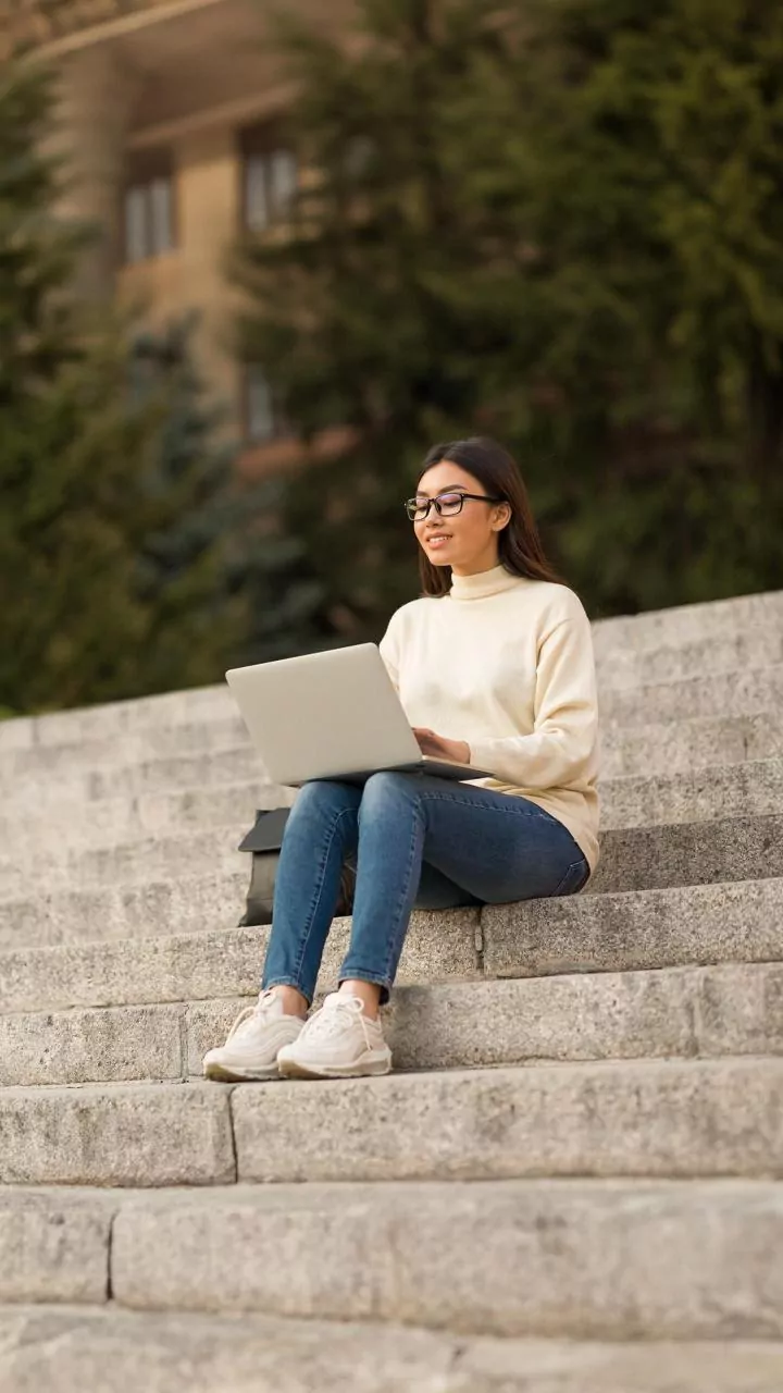 How Entry Level Candidates Skill Stack Coding And Digital Marketing Easily
