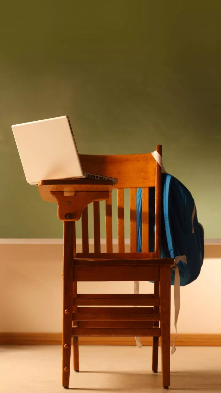 Build custom exam revision schedules in seconds using smart automated prompt chaining