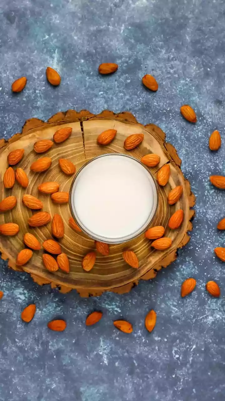 How To Make Fresh Almond Milk At Home In 7 Easy Steps