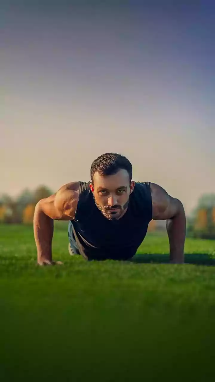 The 20 Minute Full Body Home Routine Simple Squats Push Ups And Planks Today