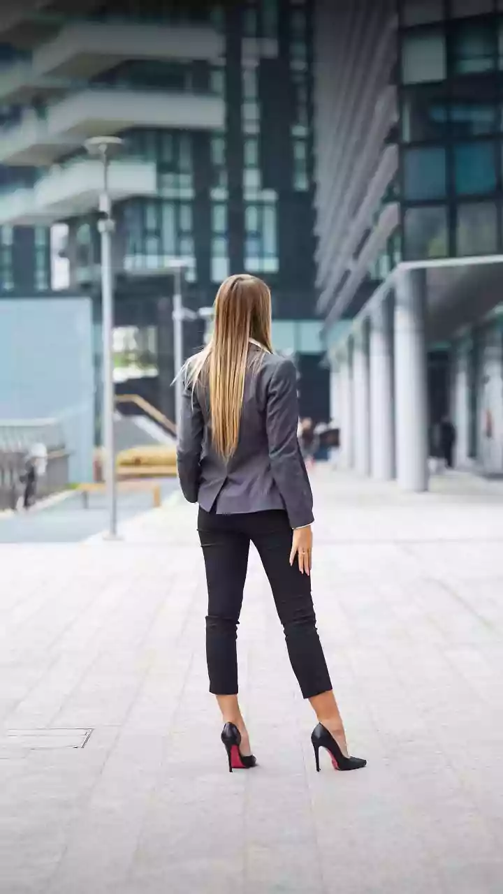 Style Secrets: Your Guide to Fashion Confidence