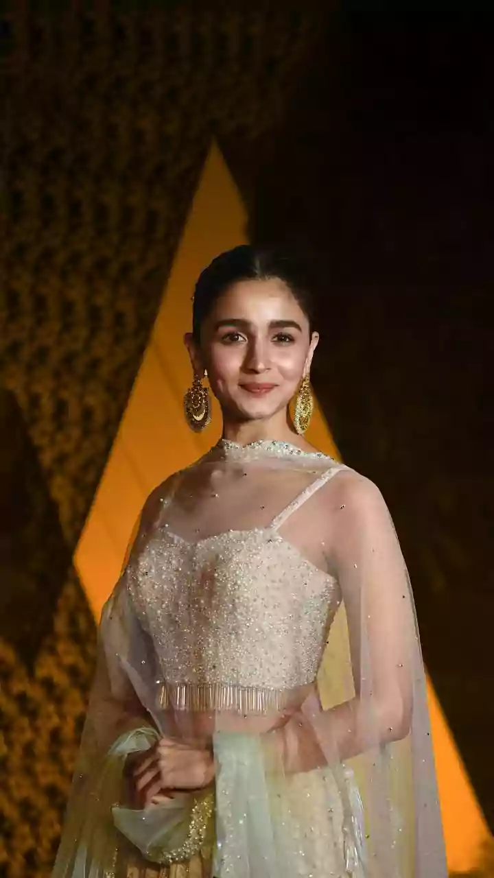 Alia & Ranbir's Wedding Style: A Fashionable Affair