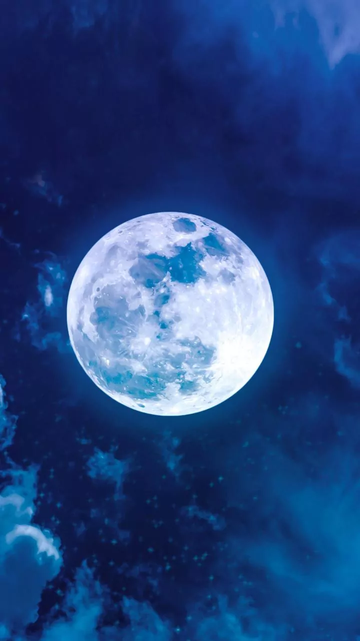 Capricorn's April 17, 2026: Embrace the New Moon's Positive Waves