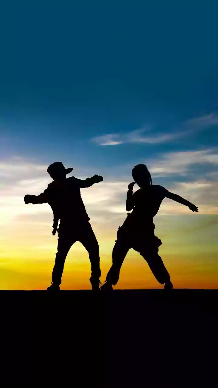 Five Surprising Reasons Group Dancing Helps Combat Loneliness And Elevate Daily Energy Levels