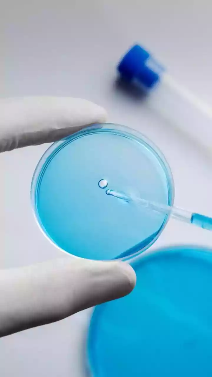 Early Dementia Detection: New Blood Test Predicts Risk 25 Years Prior in Women