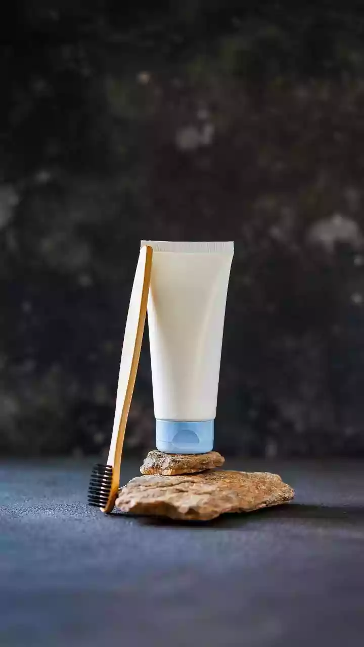 Dr. Aayu Green Triphala Toothpaste: Ayurvedic Oral Care Reimagined