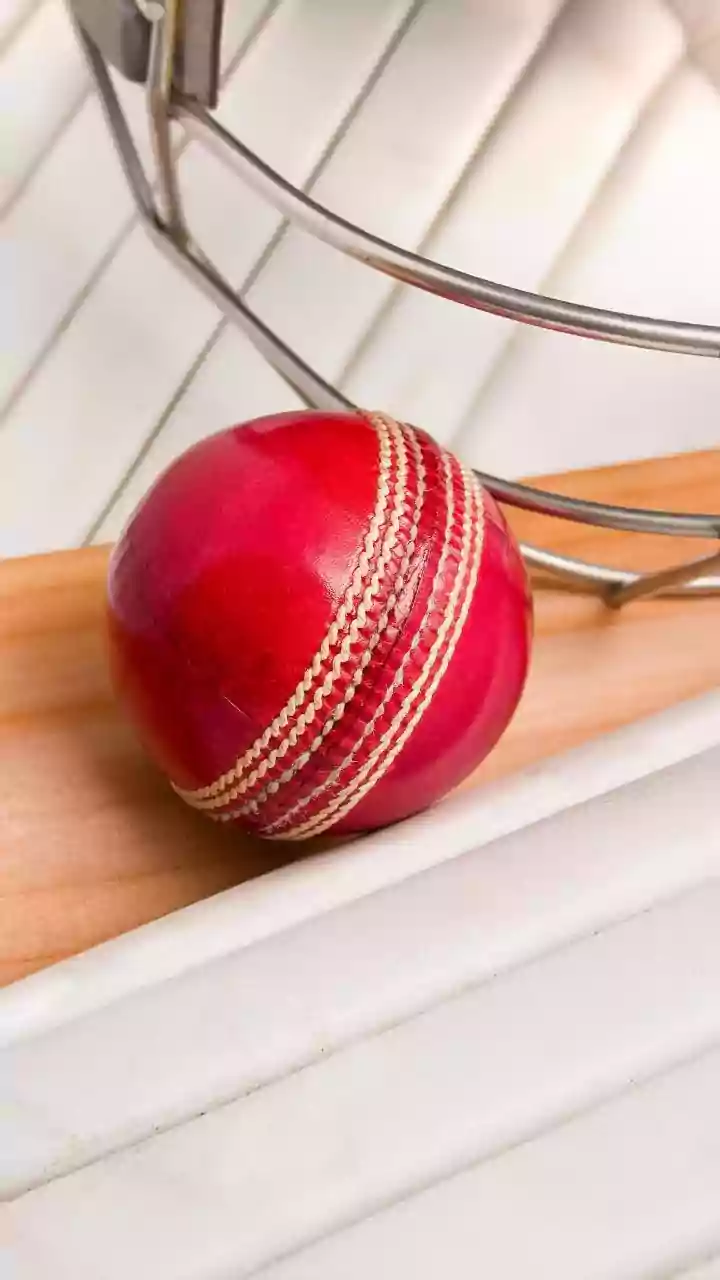 Kolkata humidity climbing past 75% by evening: how it changes the ball grip