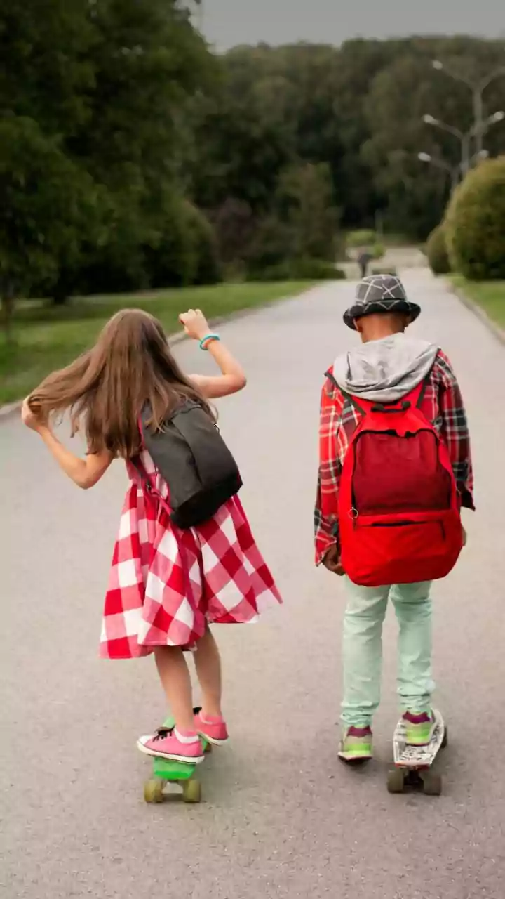 Schoolyard Status Symbols: 10 Things That Signaled 'Rich' to Kids