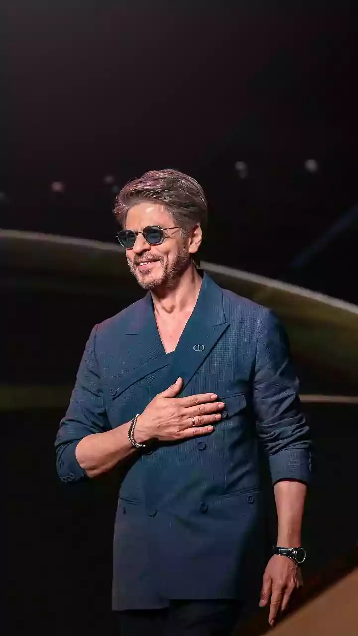 Shah Rukh Khan Still Works Like A Newcomer, Says Rajkumar Hirani: ‘He Used To Send Me Daily Rehearsals’
