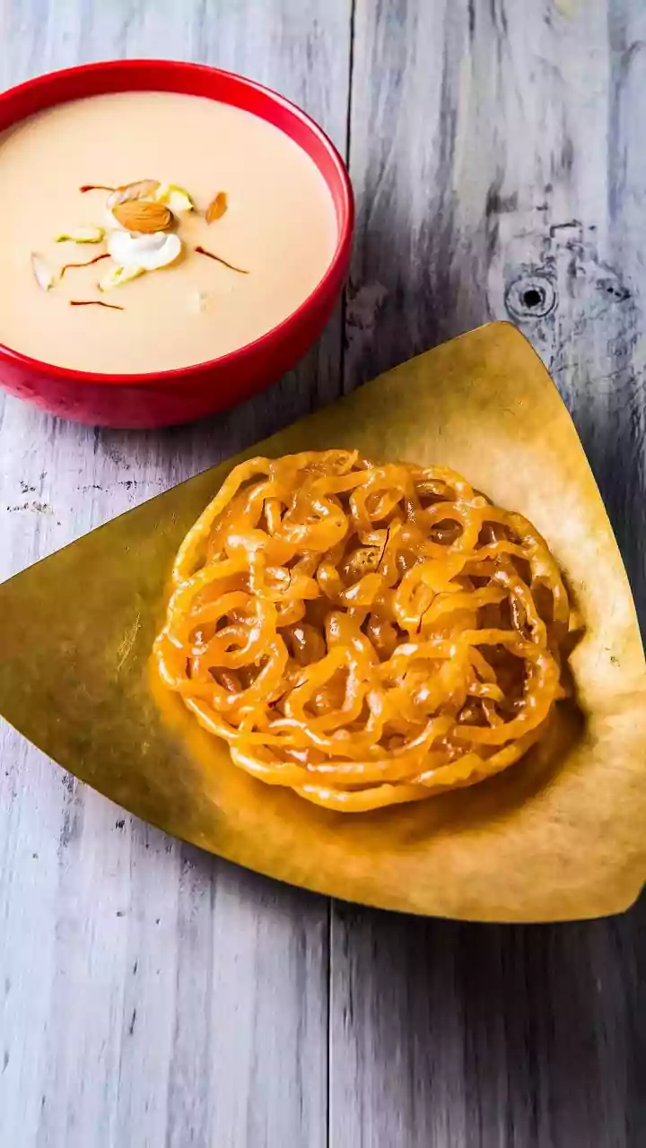 Jalebi Cheesecakes And Motichoor Tiramisu Rule Midnight Delivery Apps