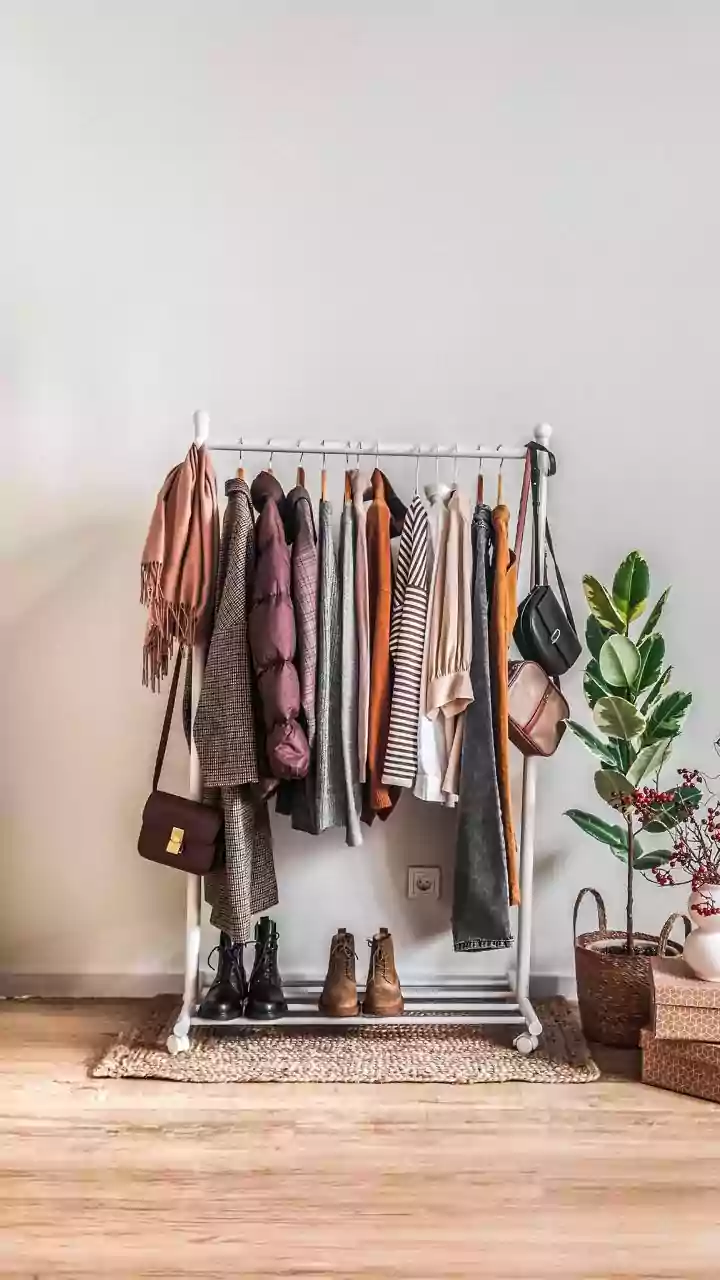 Essential Men's Winter Jackets: Styles & Features