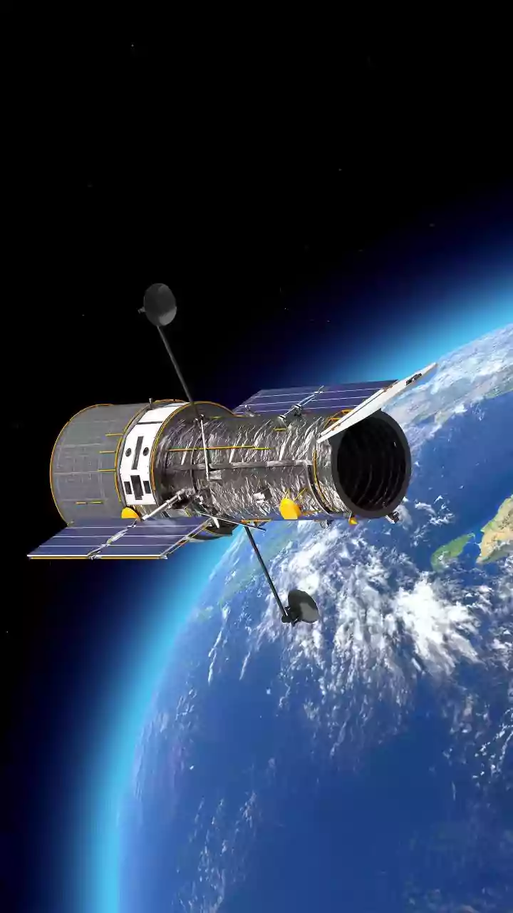 Hubble Detects Rare Light from Early Universe, Offering New Insights