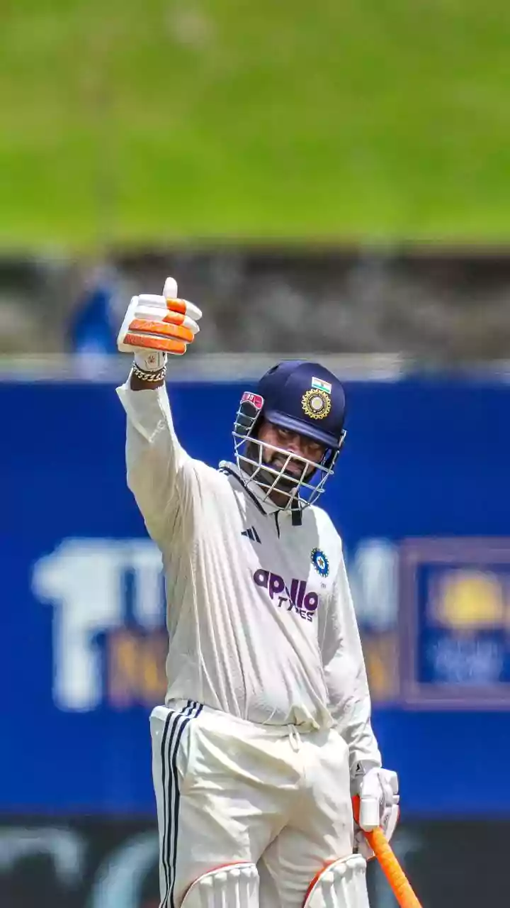 Fastest batters to reach 100 Test sixes (by balls)