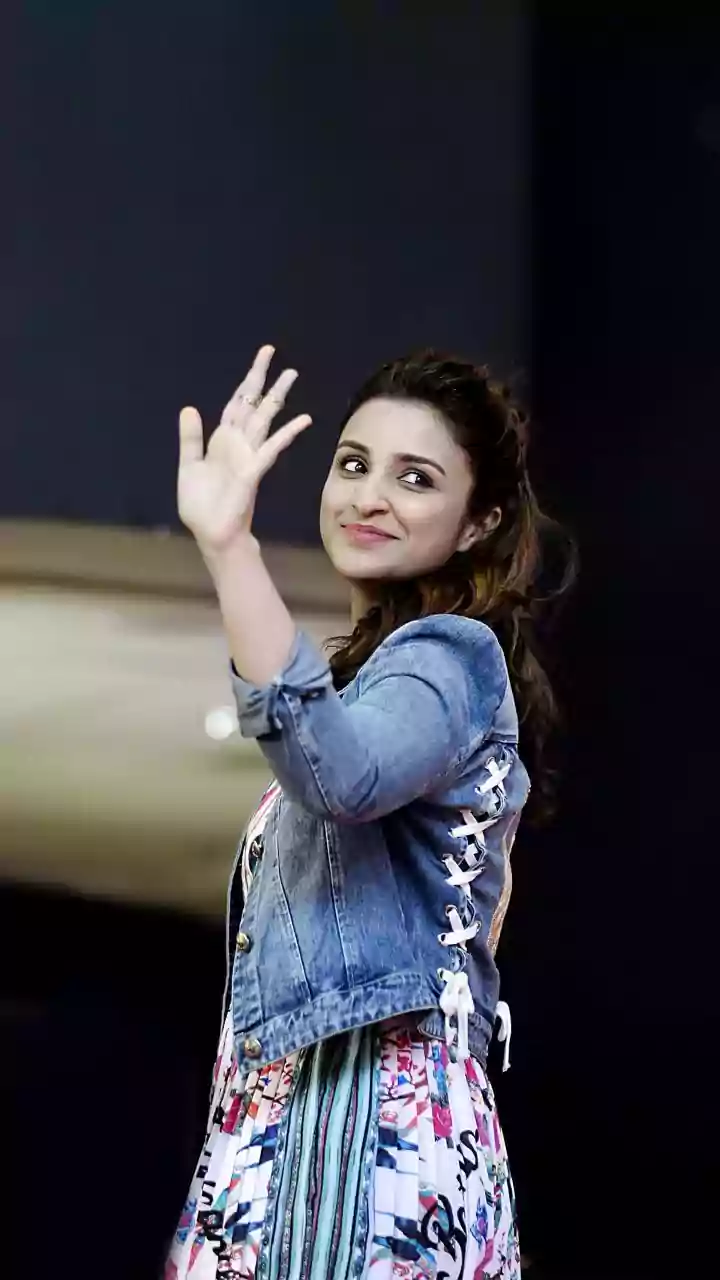 Inside Parineeti Chopra And Raghav Chadha’s Cute Christmas Celebrations