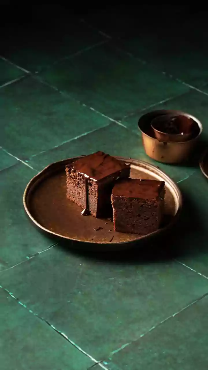 The Aesthetic Chocolate Fudge Cake Every Indian Wants