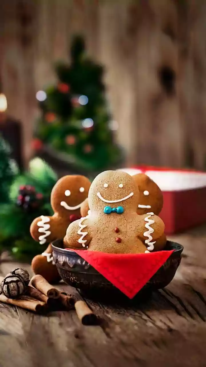 Festive Gingerbread Delights: 3 Irresistible Dessert Creations