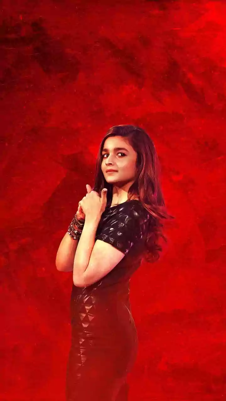 Why Is Alia Bhatt Getting 'Weekend Wali Vibe Weekday Pe'?