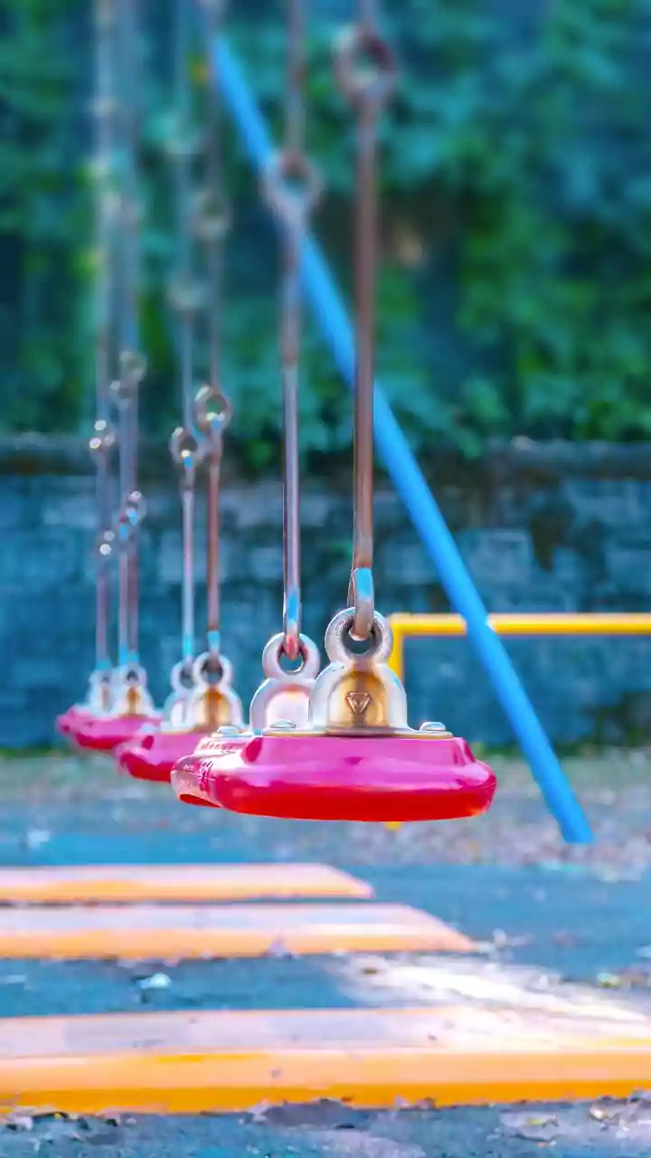 Madhya Pradesh: 14 schoolchildren injured as swing collapses at fair