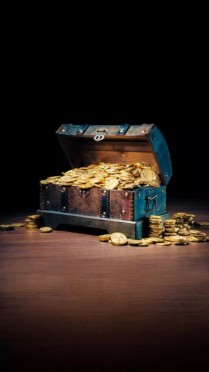 Gold prices recover slightly after biggest fall in over a decade