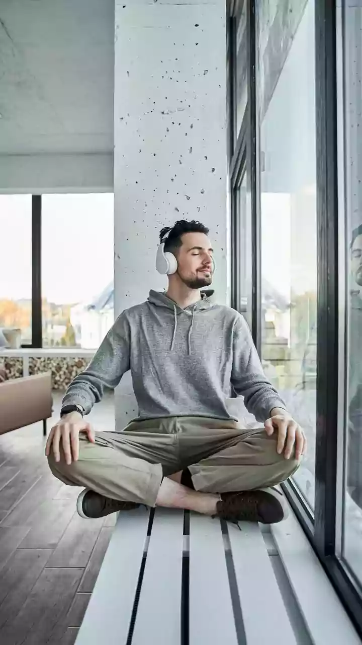 How Regular Screen Breaks Help You Lead A More Balanced Mindful Digital Life
