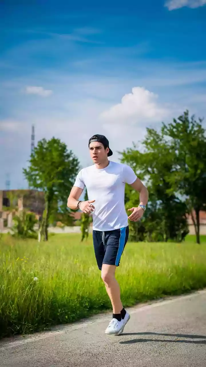 Why Zone-2 Brisk Walking Is Simple Stamina Solution For Sedentary Workers