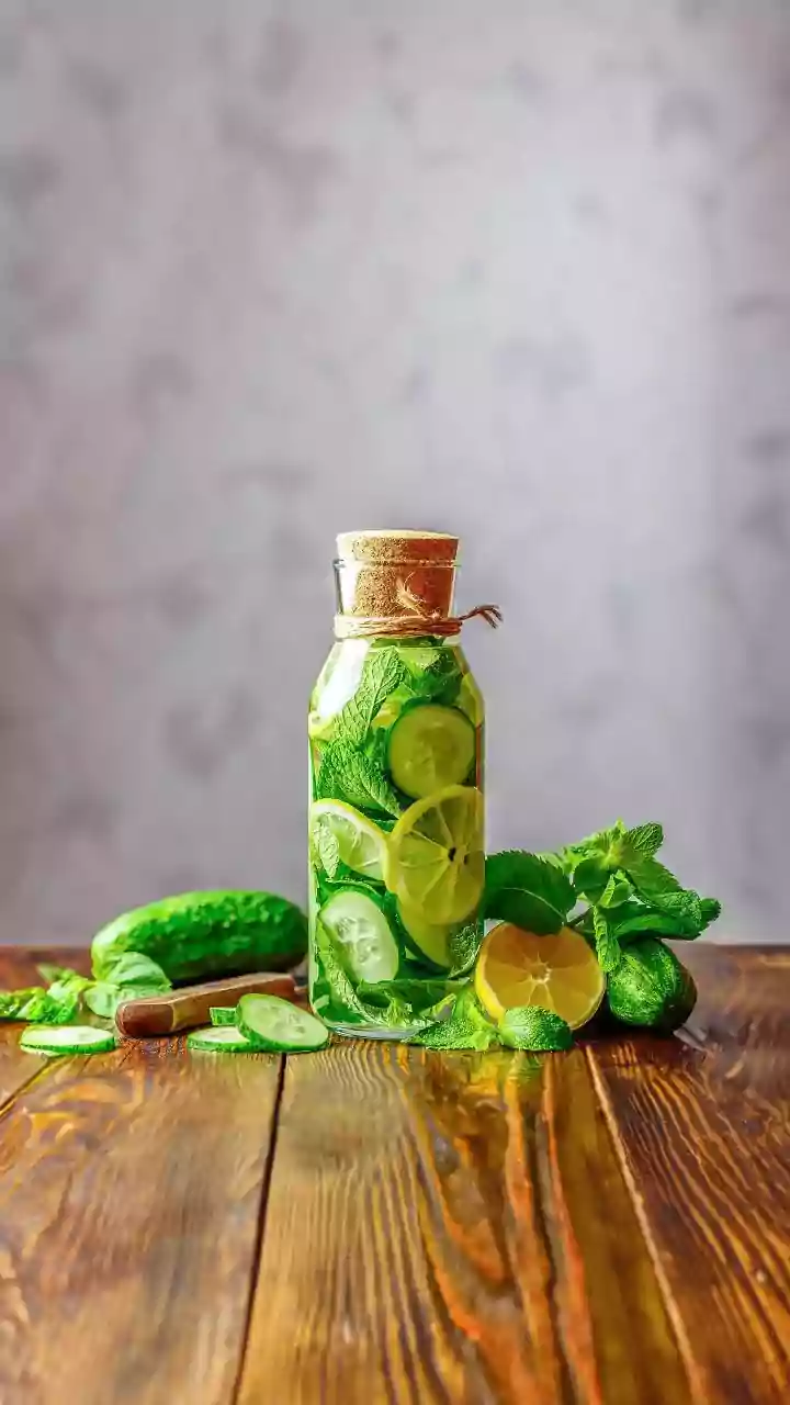 Cucumber or bottle gourd: Which is more hydrating?