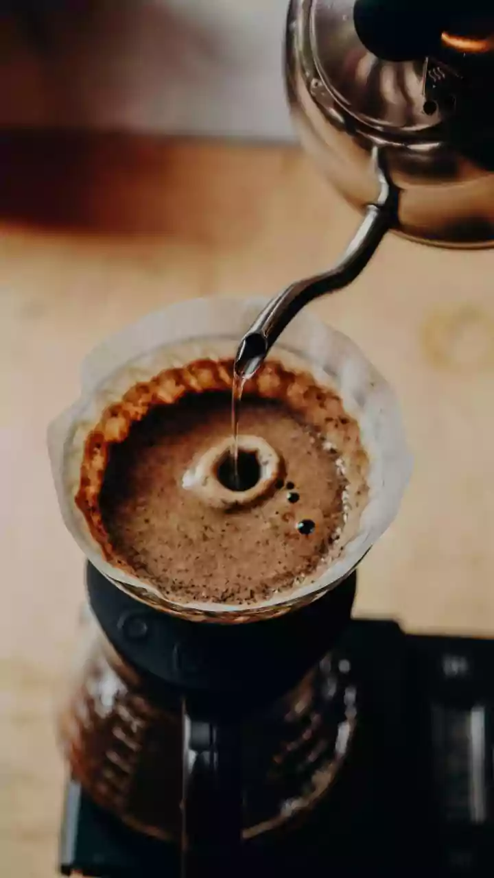 How artisanal roasteries use manual brewing workshops to engage tech-savvy millennial audiences