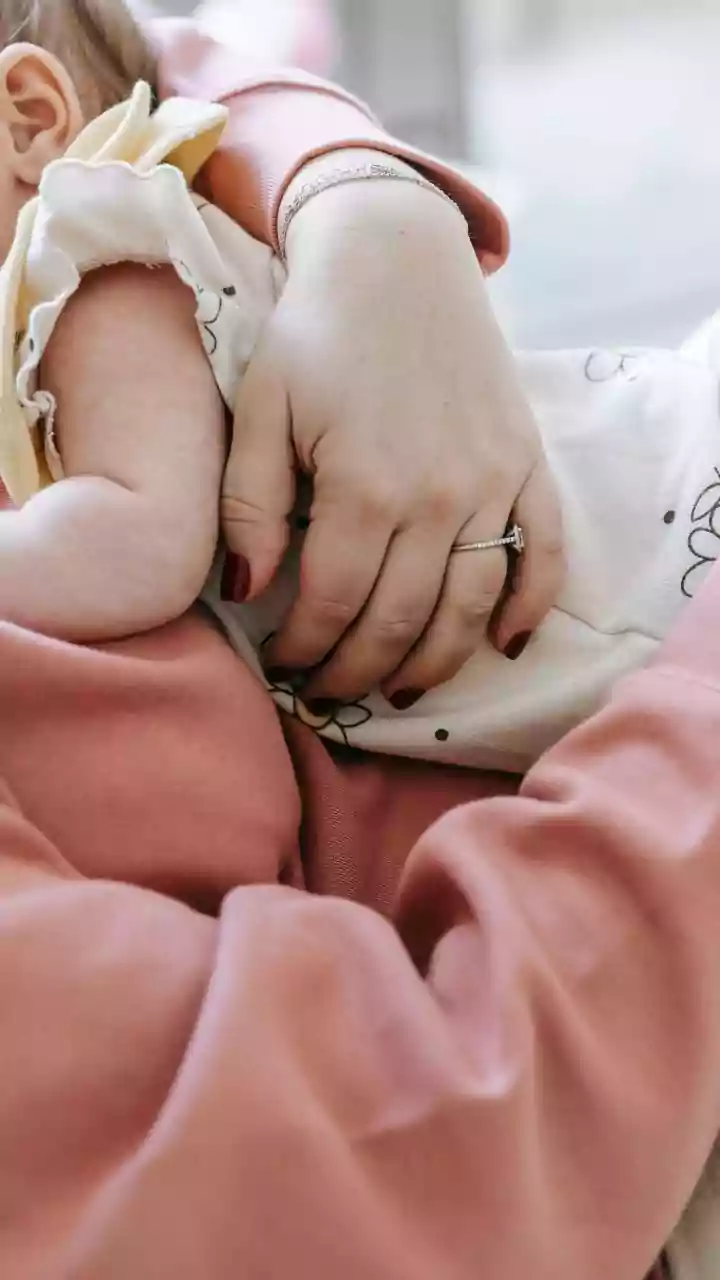 Navigating New Parenthood: 5 Essential Insights for Bringing Baby Home