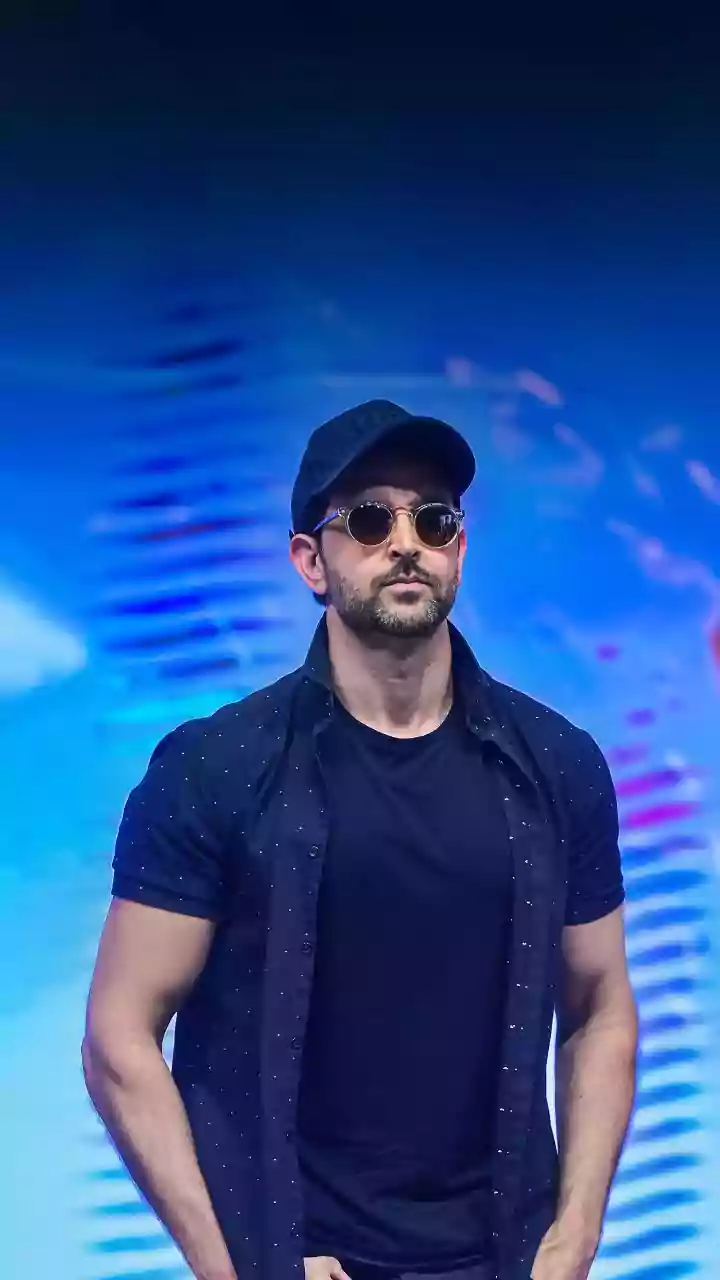 Is Hrithik Roshan doing Farhan Akhtar's 'Don 3' after Ranveer Singh's exit post 'Dhurandhar' success?