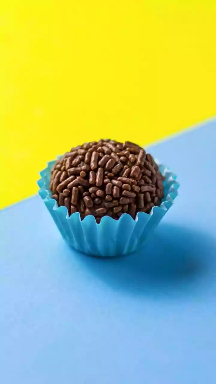 Effortless Portion Control: Metros Twist Sweets Into Single Bites
