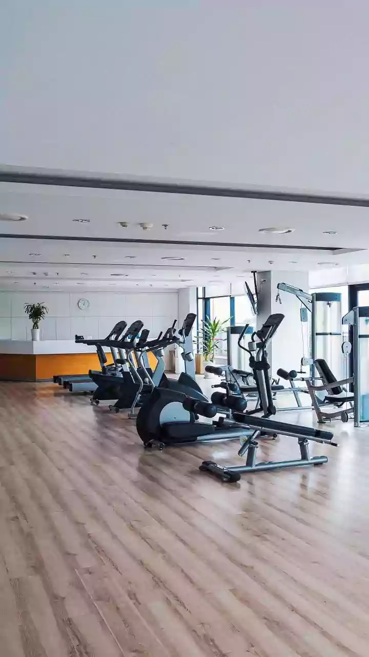 Wet Surfaces Need More Recovery Space Between Exercise Stations