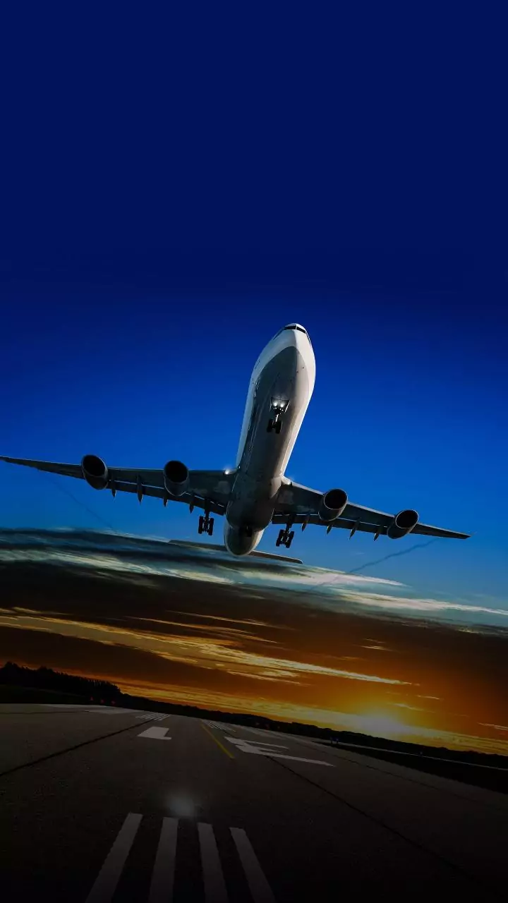 IndiGo Q3 profit plunges 78 pc to Rs 549 cr; ops disruptions cause Rs 577 cr financial impact