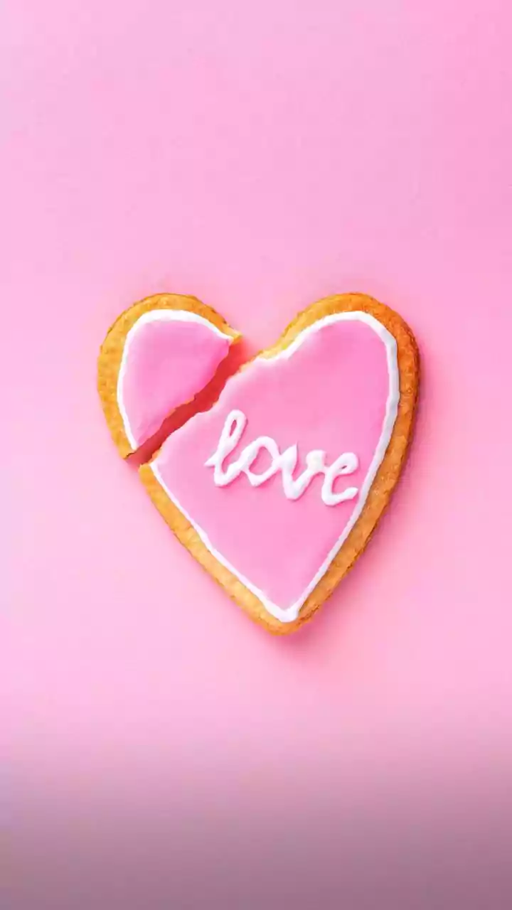 Confronting Breakups: A Guide to Recovery & Self-Love