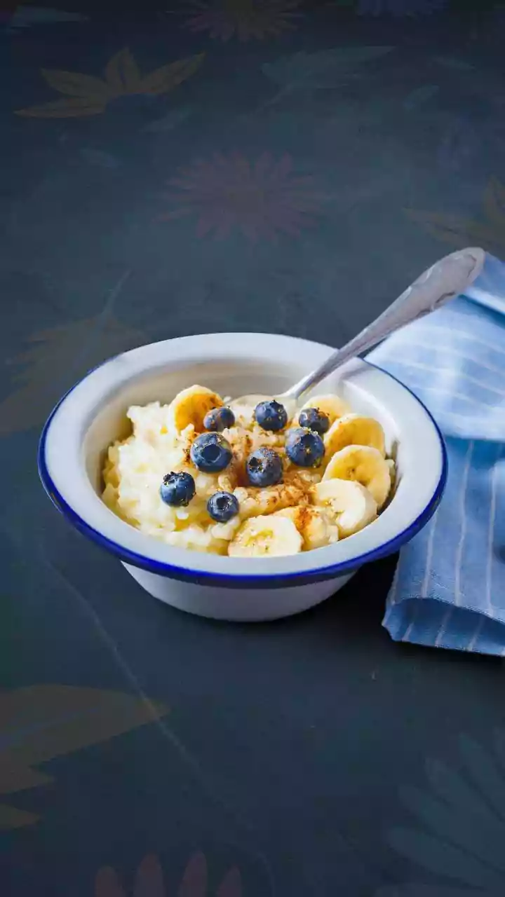 Mango-Blueberry Quinoa Bowls Offer A Colourful Five-Minute Breakfast Idea With Fresh Mango